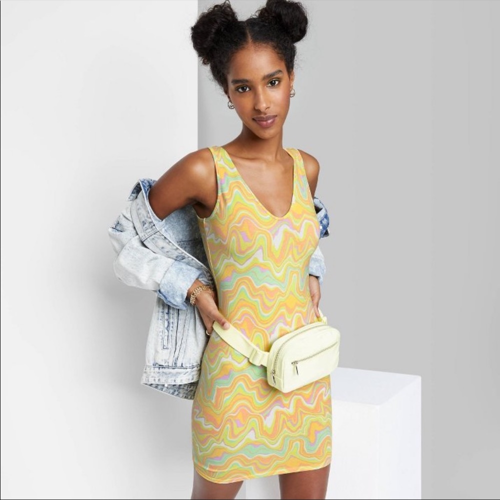 Sleeveless bodycon dress